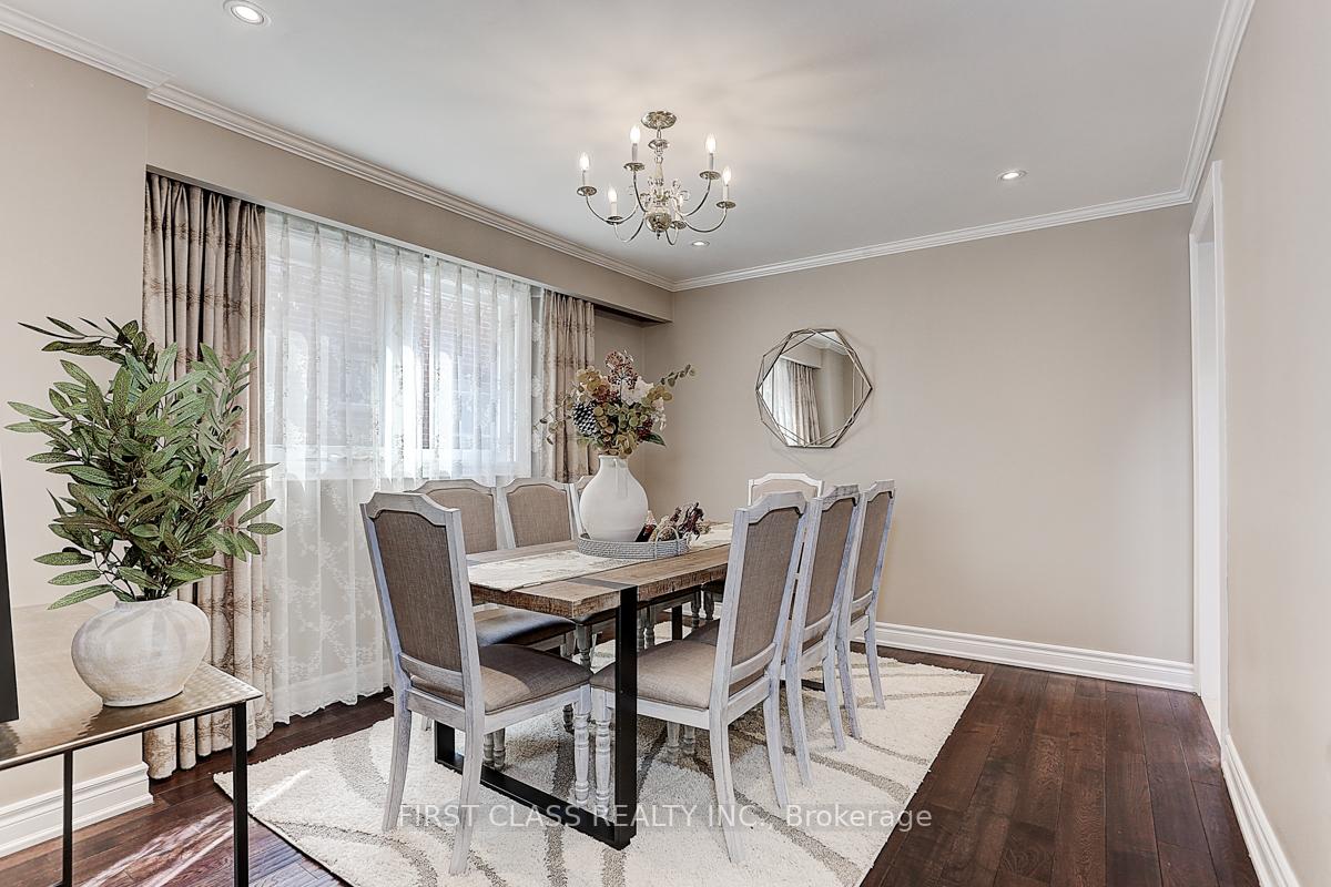 Photo 10 of 16 Lindemann Street, Markham, Aileen-Willowbrook — HOMEH