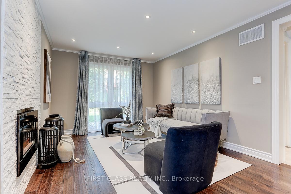 Photo 11 of 16 Lindemann Street, Markham, Aileen-Willowbrook — HOMEH