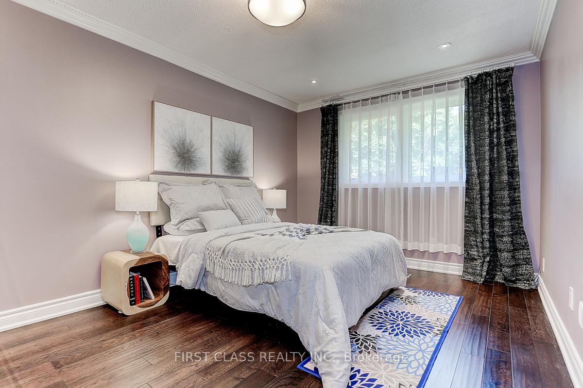 Photo 24 of 16 Lindemann Street, Markham, Aileen-Willowbrook — HOMEH
