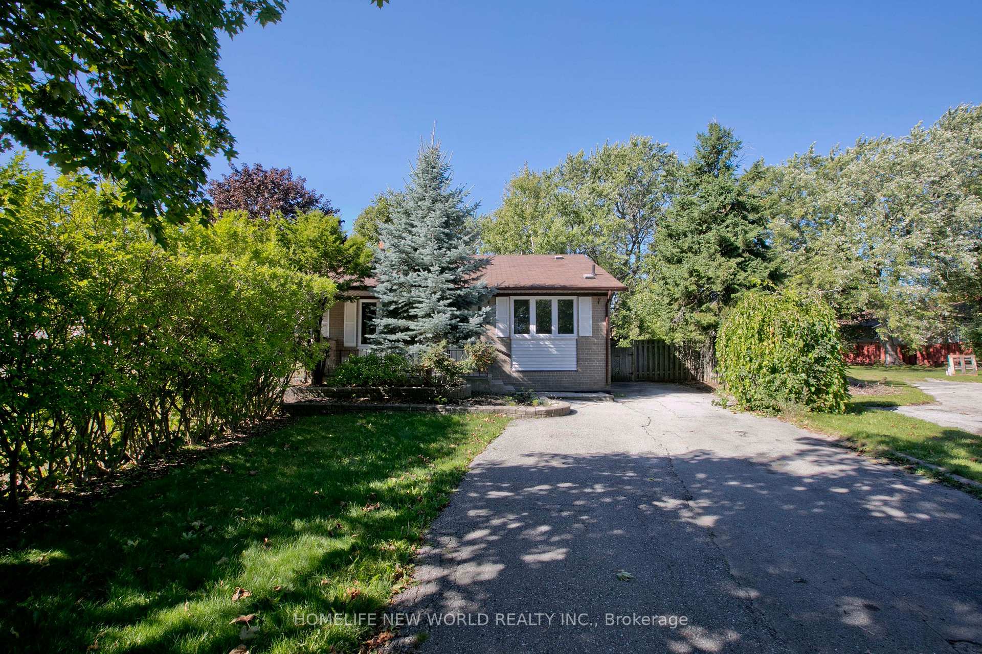 Front of 49 Thorncroft Crescent
