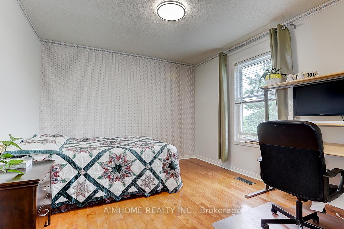 Photo 16 of 40 Willowbrook Road, Markham, Aileen-Willowbrook — HOMEH