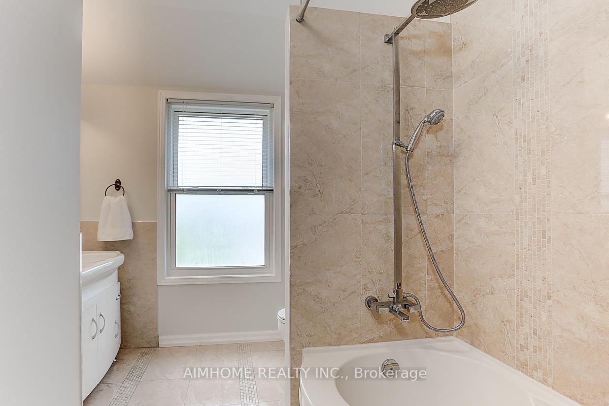 Photo 19 of 40 Willowbrook Road, Markham, Aileen-Willowbrook — HOMEH
