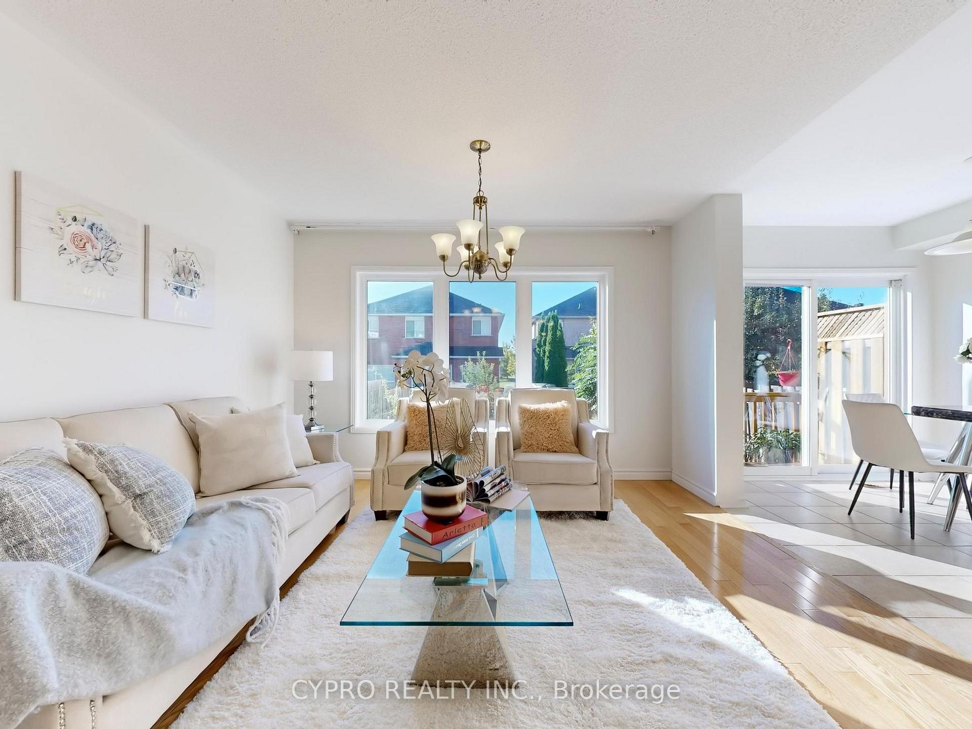Photo 4 of 33 Bilbrough Street, Aurora, Bayview Northeast — HOMEH