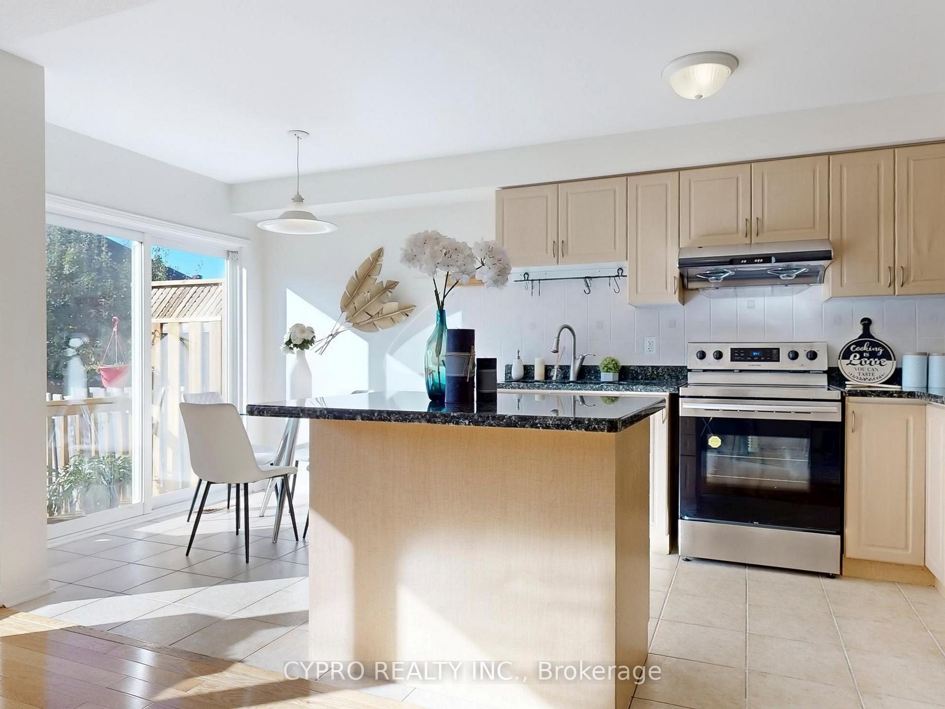 Photo 8 of 33 Bilbrough Street, Aurora, Bayview Northeast — HOMEH