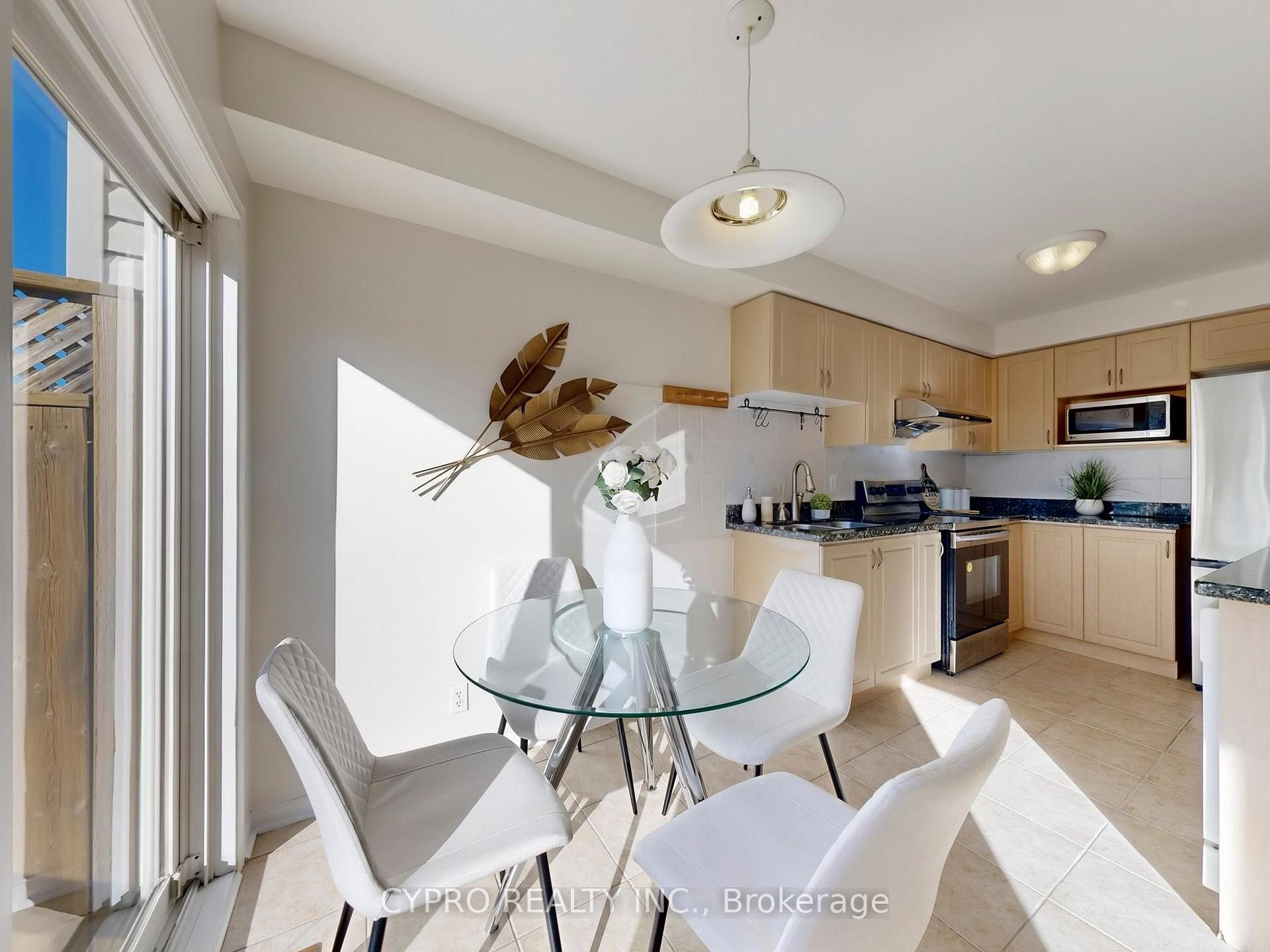 Photo 12 of 33 Bilbrough Street, Aurora, Bayview Northeast — HOMEH