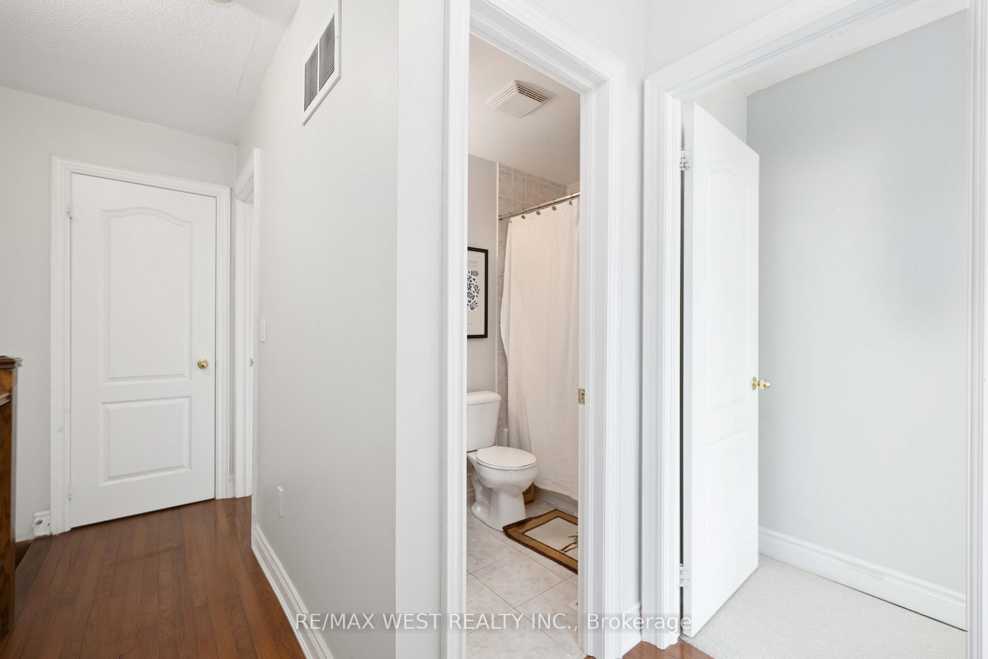 Photo 26 of 17 John Frank Road, Vaughan, East Woodbridge — HOMEH