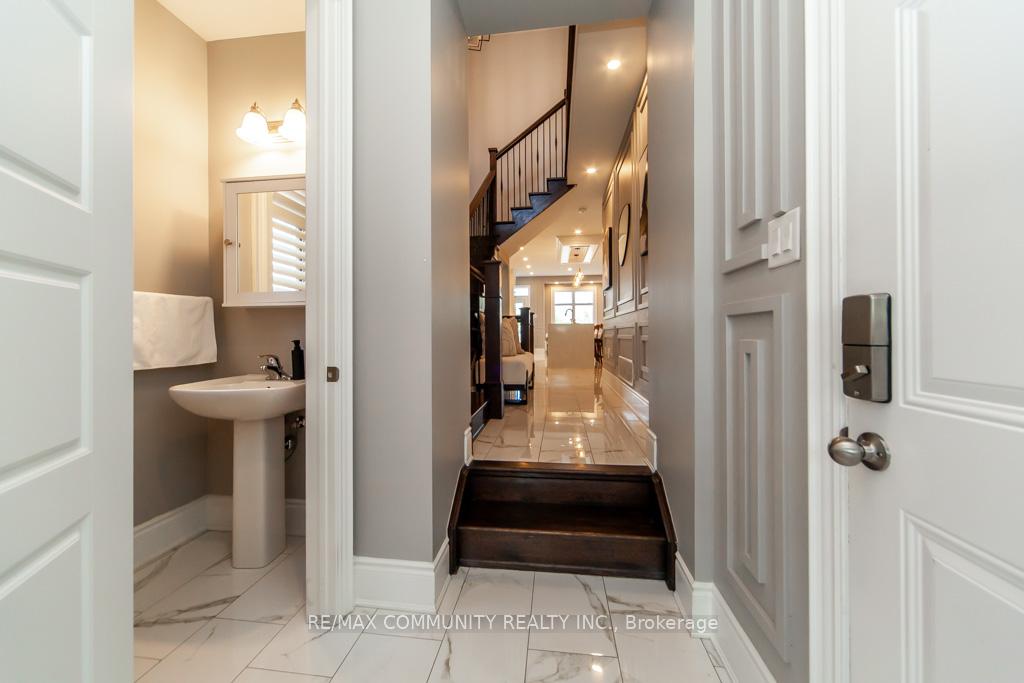 Photo 19 of 70 Barkerville Drive, Whitby, Lynde Creek — HOMEH