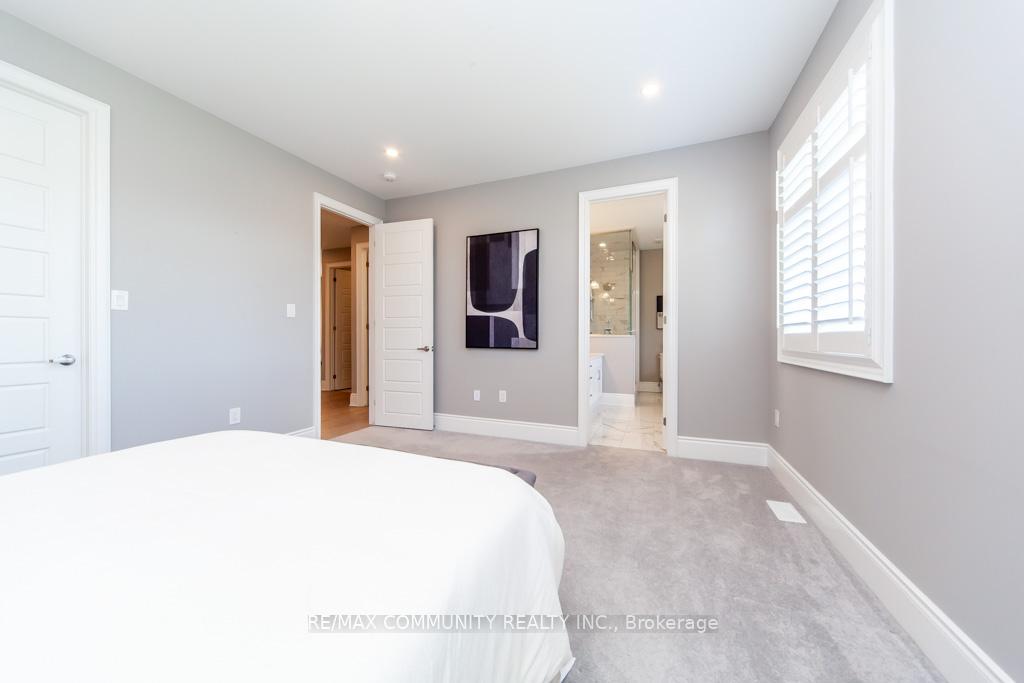 Photo 25 of 70 Barkerville Drive, Whitby, Lynde Creek — HOMEH