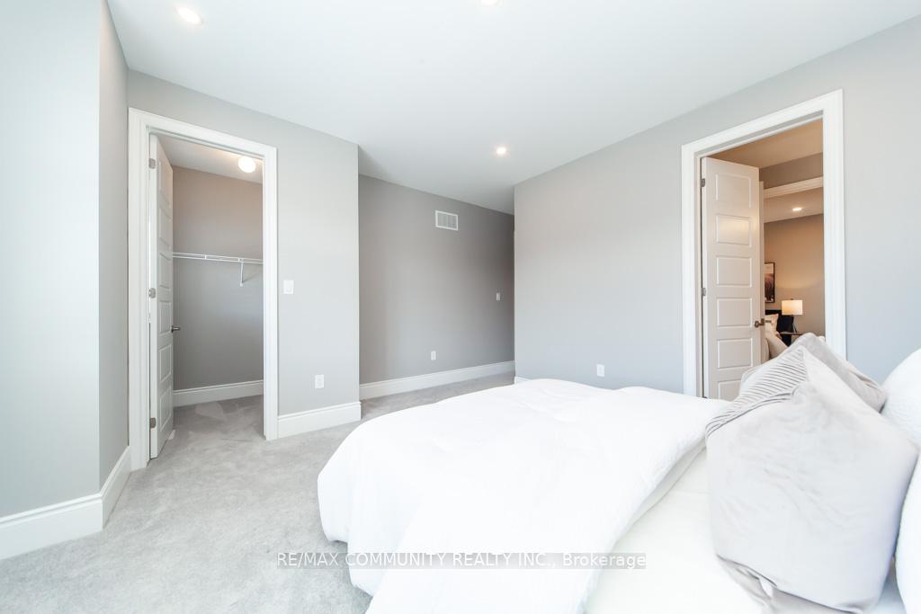 Photo 28 of 70 Barkerville Drive, Whitby, Lynde Creek — HOMEH