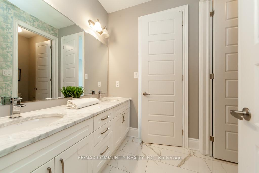 Photo 29 of 70 Barkerville Drive, Whitby, Lynde Creek — HOMEH