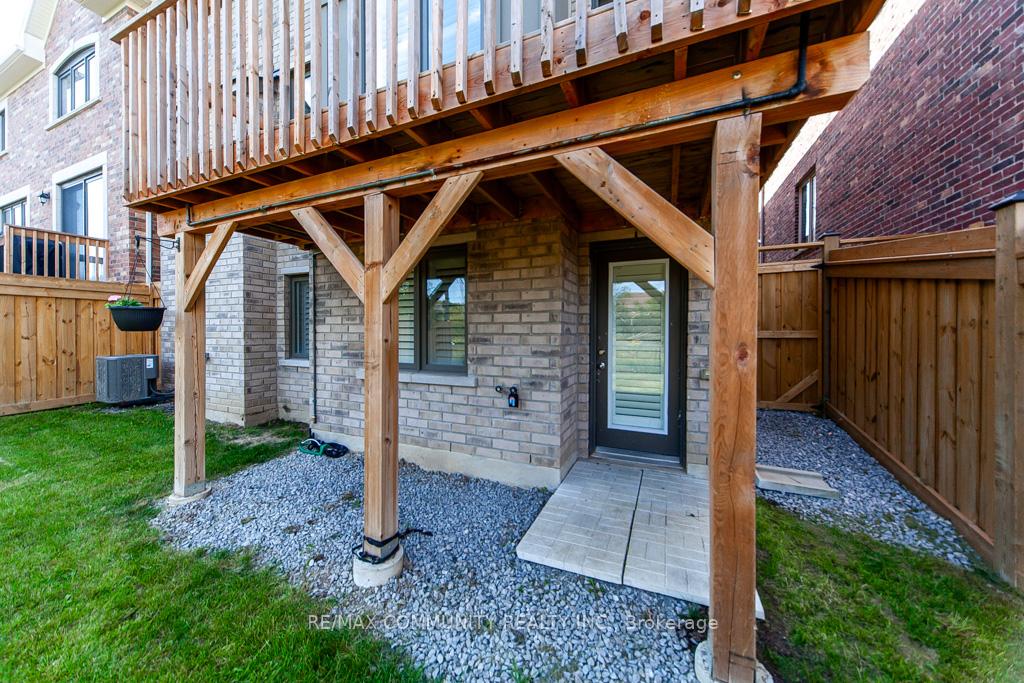 Photo 36 of 70 Barkerville Drive, Whitby, Lynde Creek — HOMEH