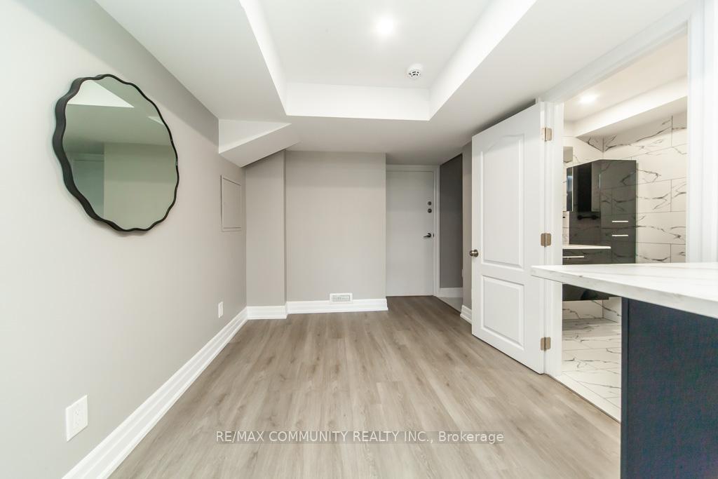 Photo 41 of 70 Barkerville Drive, Whitby, Lynde Creek — HOMEH