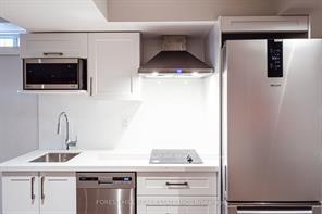 Photo 4 of Unit 2, 42 Crockart Lane, Aurora, Rural Aurora — HOMEH