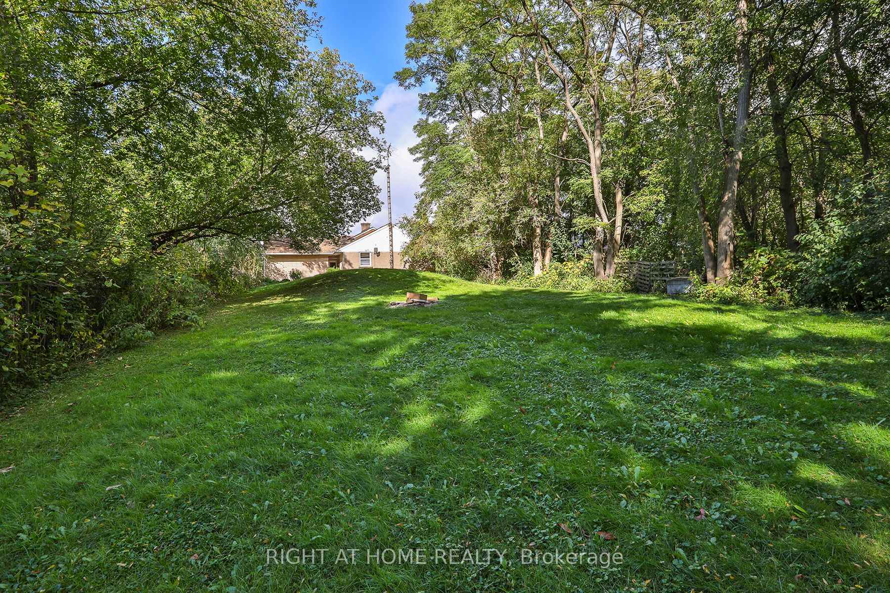 Photo 13 of 6661 Major Mackenzie Drive E, Markham, Greensborough — HOMEH