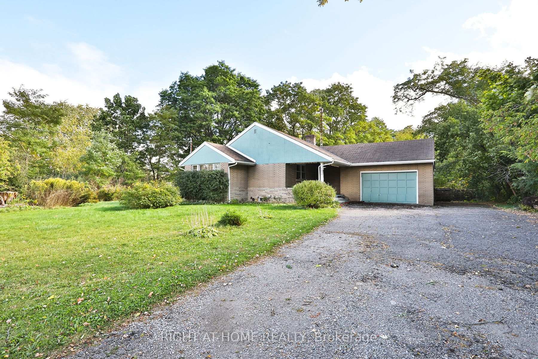 Photo 18 of 6661 Major Mackenzie Drive E, Markham, Greensborough — HOMEH