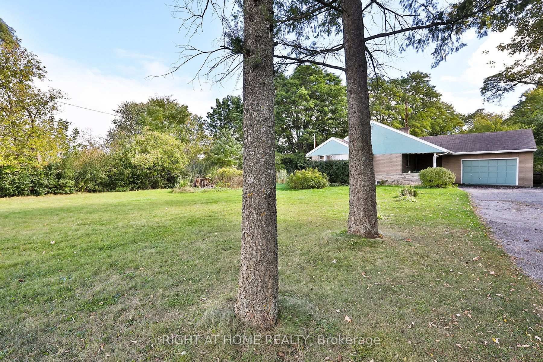 Photo 21 of 6661 Major Mackenzie Drive E, Markham, Greensborough — HOMEH