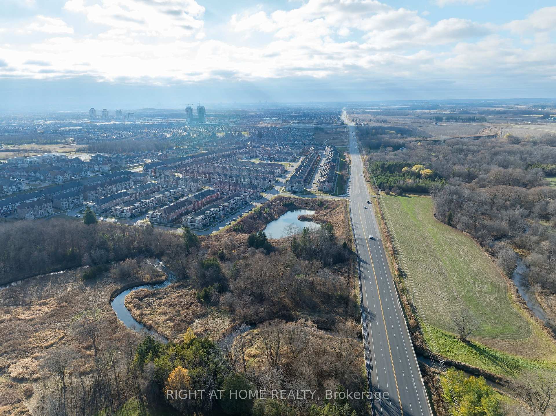 Photo 29 of 6661 Major Mackenzie Drive E, Markham, Greensborough — HOMEH