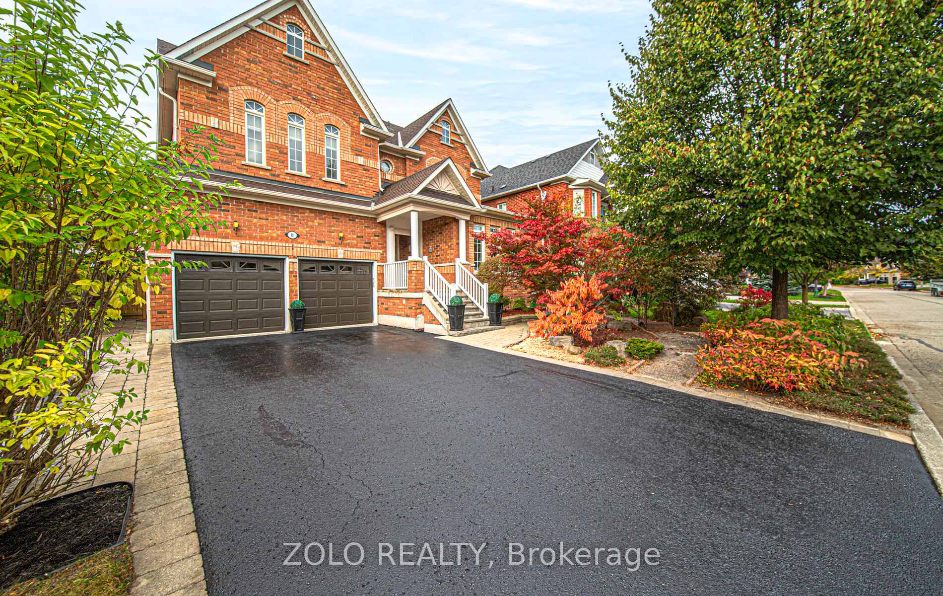 Photo 1 of 8 Covington Drive, Whitby, Brooklin — HOMEH