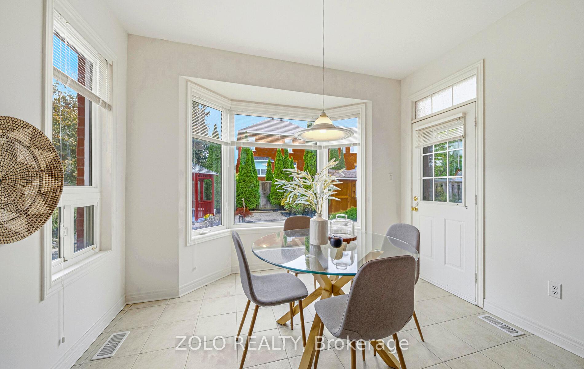 Photo 10 of 8 Covington Drive, Whitby, Brooklin — HOMEH