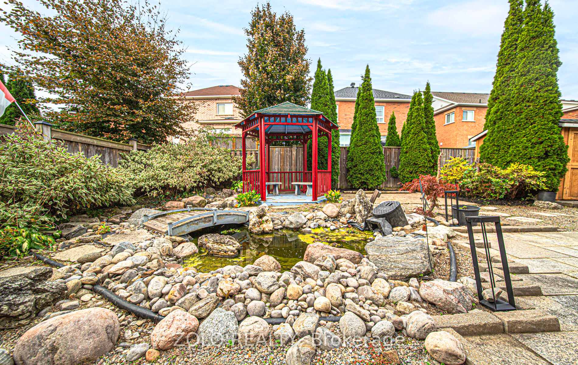 Photo 24 of 8 Covington Drive, Whitby, Brooklin — HOMEH