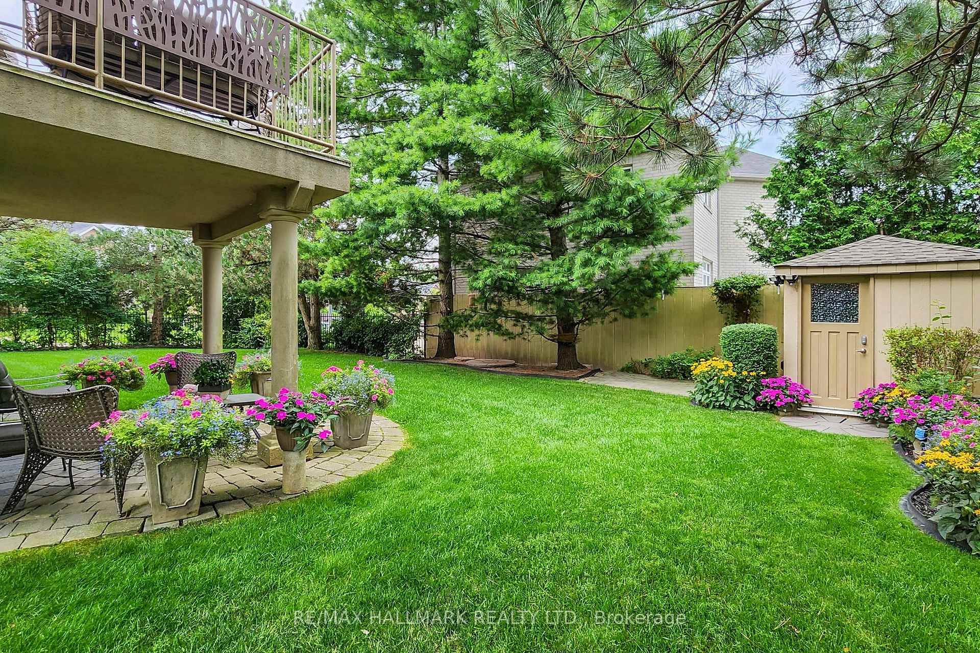 Photo 5 of 151 Nevada Crescent, Vaughan, Rural Vaughan — HOMEH