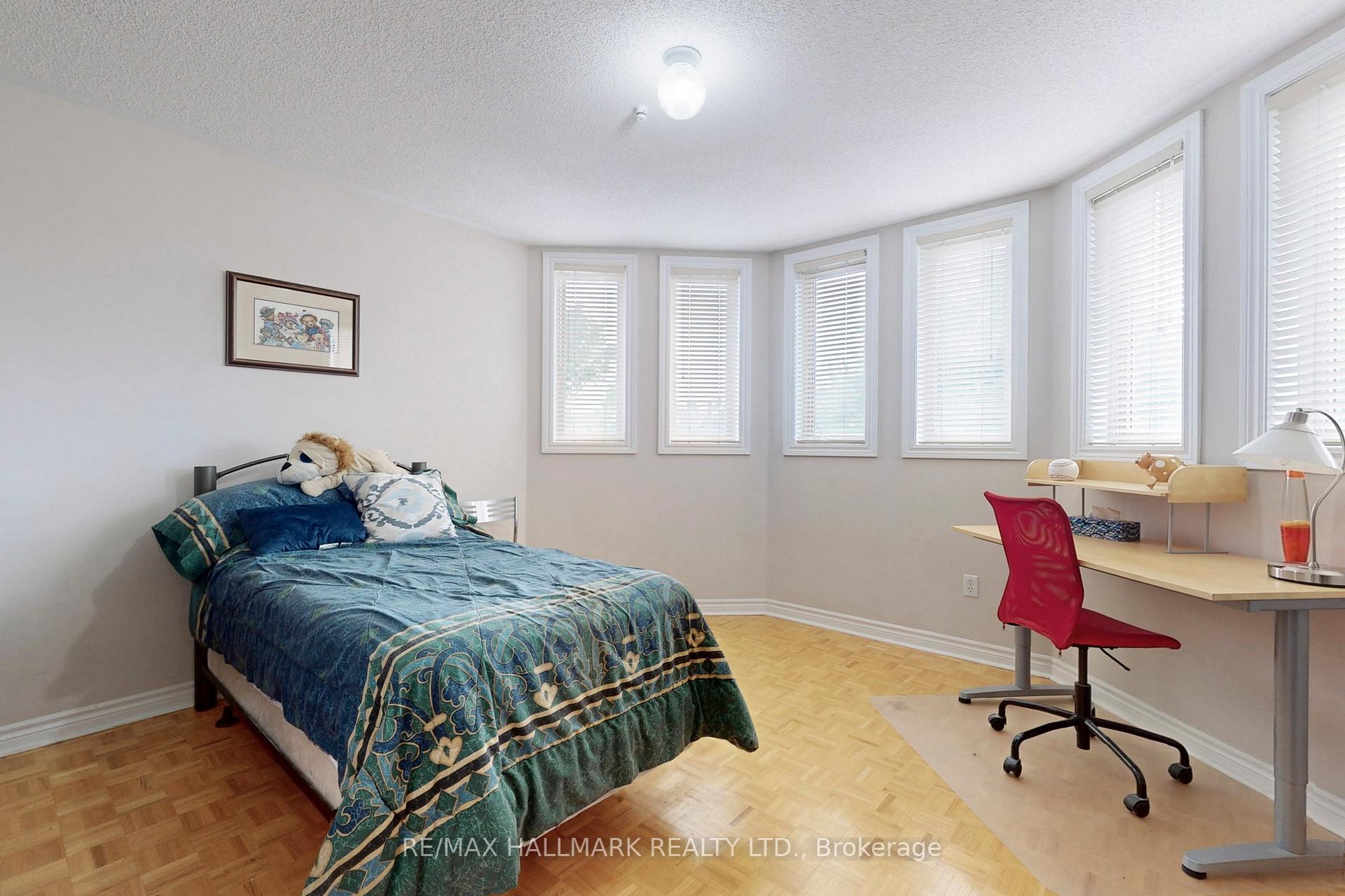 Photo 26 of 151 Nevada Crescent, Vaughan, Rural Vaughan — HOMEH