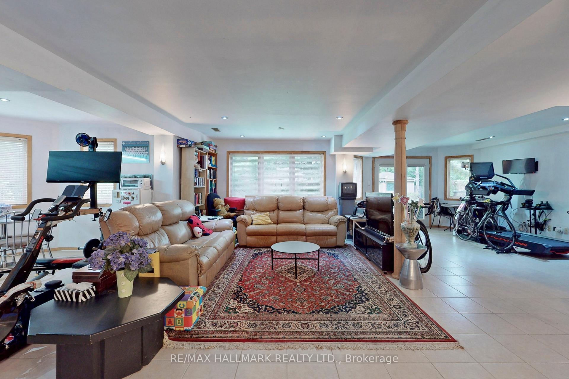 Photo 28 of 151 Nevada Crescent, Vaughan, Rural Vaughan — HOMEH