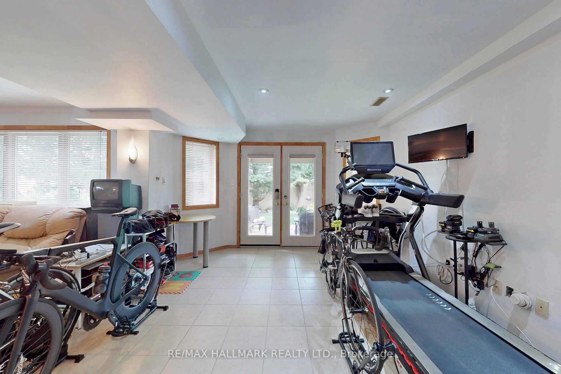 Photo 29 of 151 Nevada Crescent, Vaughan, Rural Vaughan — HOMEH