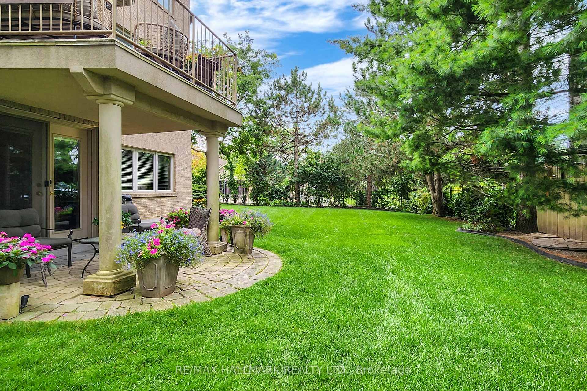 Photo 35 of 151 Nevada Crescent, Vaughan, Rural Vaughan — HOMEH