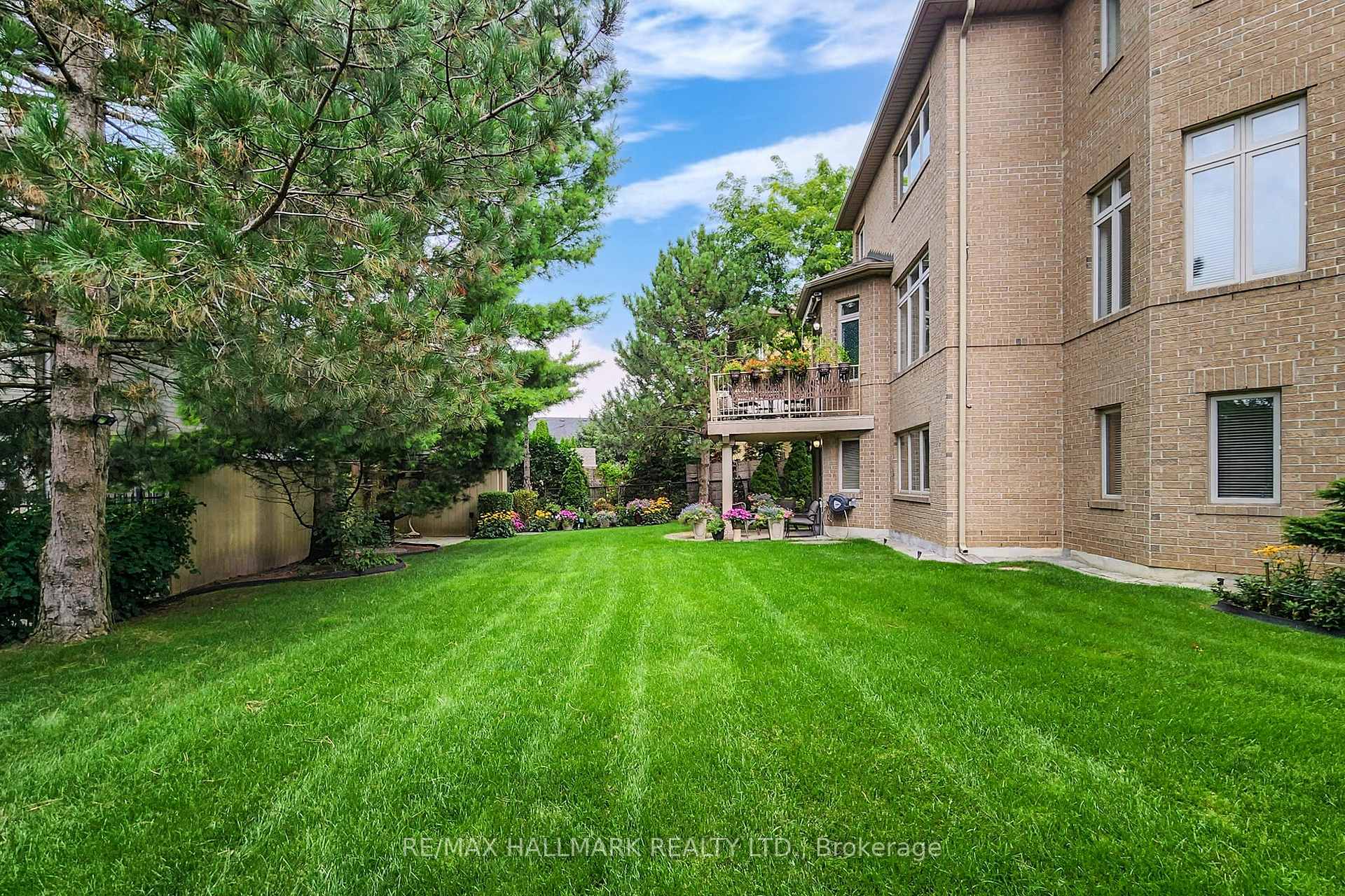 Photo 36 of 151 Nevada Crescent, Vaughan, Rural Vaughan — HOMEH