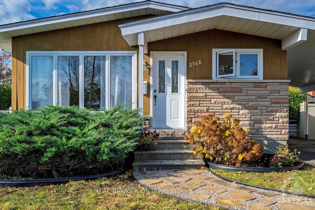 Photo 2 of 2368 Jefferson Street, Ottawa, Guildwood Estates - Urbandale Acres — HOMEH