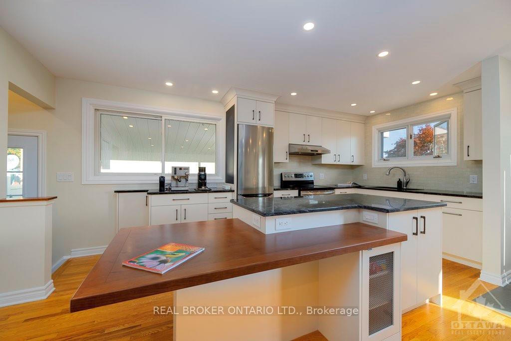 Photo 7 of 2368 Jefferson Street, Ottawa, Guildwood Estates - Urbandale Acres — HOMEH