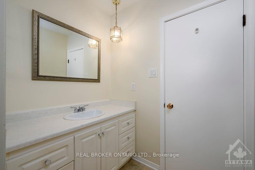 Photo 14 of 2368 Jefferson Street, Ottawa, Guildwood Estates - Urbandale Acres — HOMEH