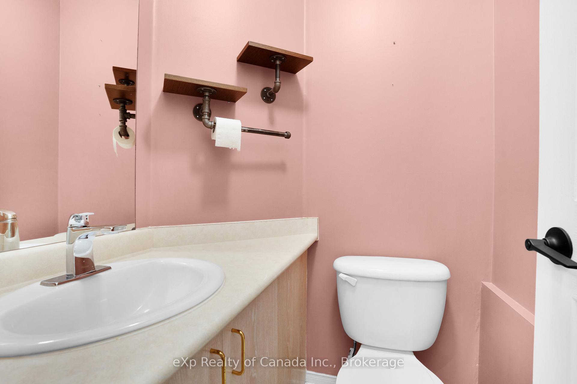 Photo 9 of 33 Piazza Crescent, Vaughan, West Woodbridge — HOMEH