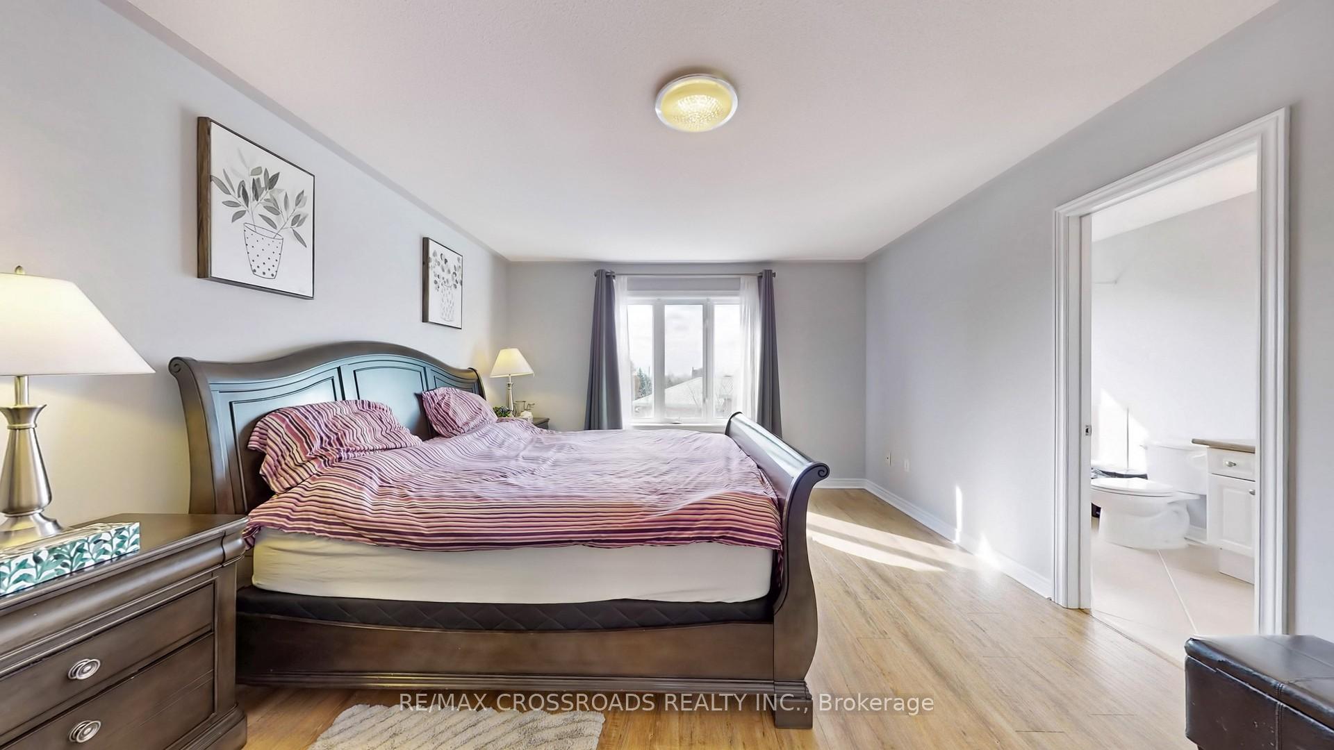 Photo 14 of 68 Arco Circle, Vaughan, Maple — HOMEH