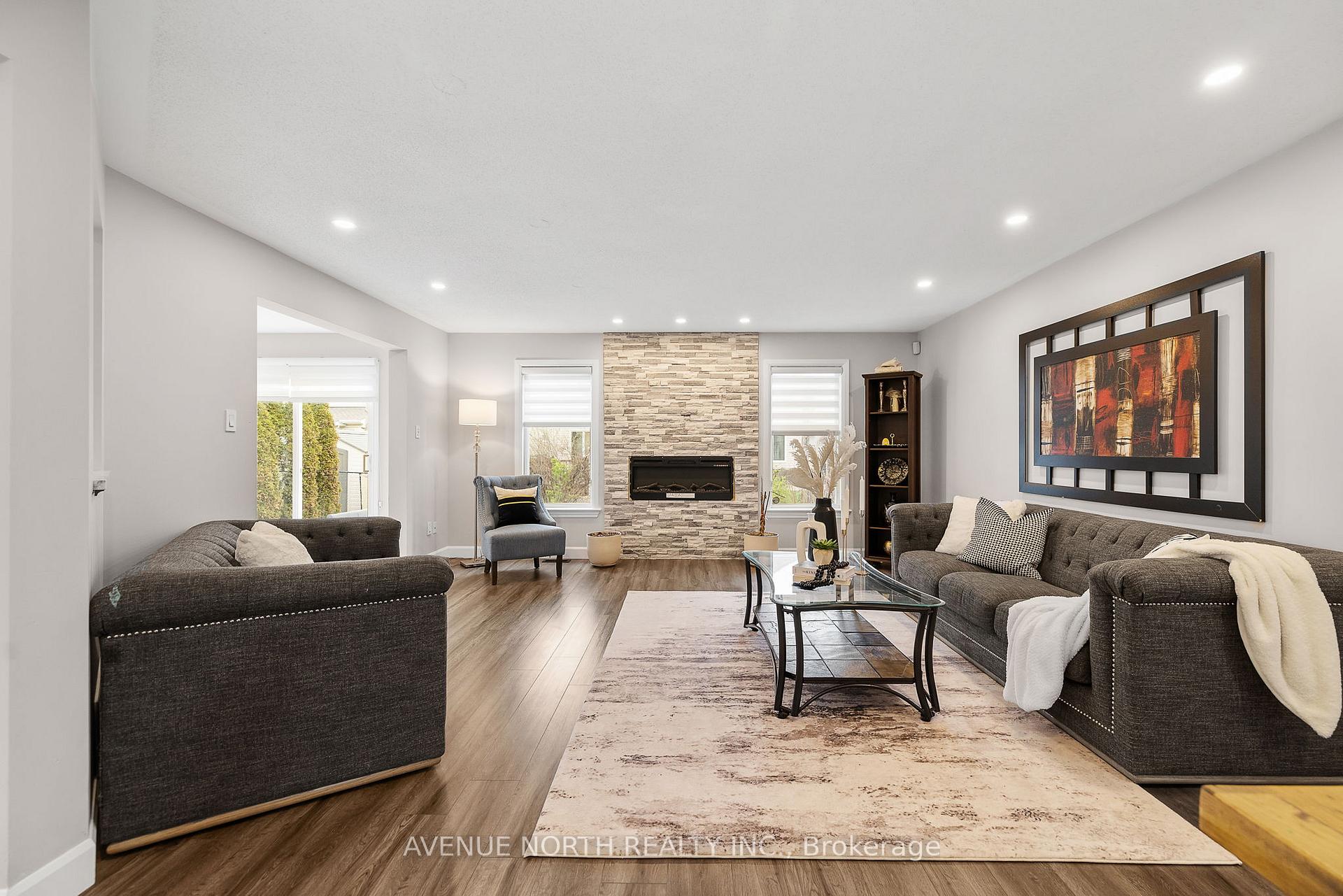 Photo 6 of 644 Devonwood Circle, Ottawa, Blossom Park/Kemp Park/Findlay Creek — HOMEH