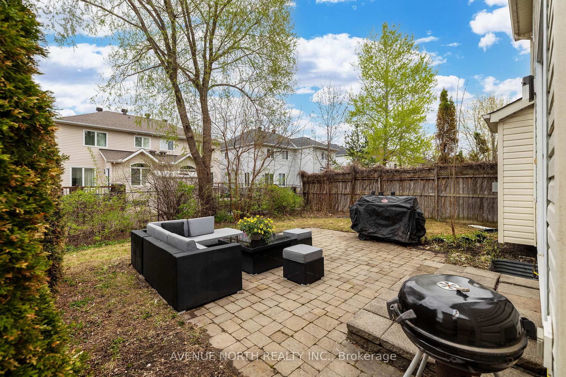 Photo 43 of 644 Devonwood Circle, Ottawa, Blossom Park/Kemp Park/Findlay Creek — HOMEH