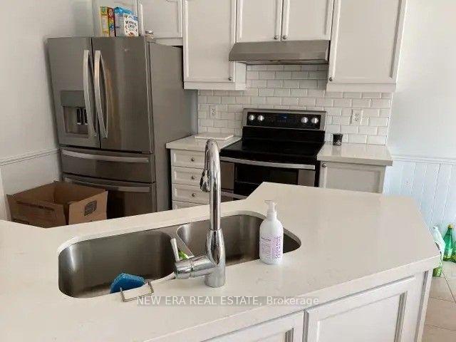 Photo 9 of 21 Northgrove Crescent, Whitby, Brooklin — HOMEH