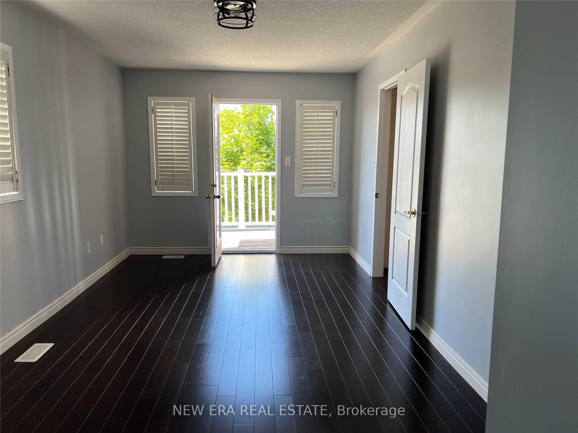 Photo 13 of 21 Northgrove Crescent, Whitby, Brooklin — HOMEH