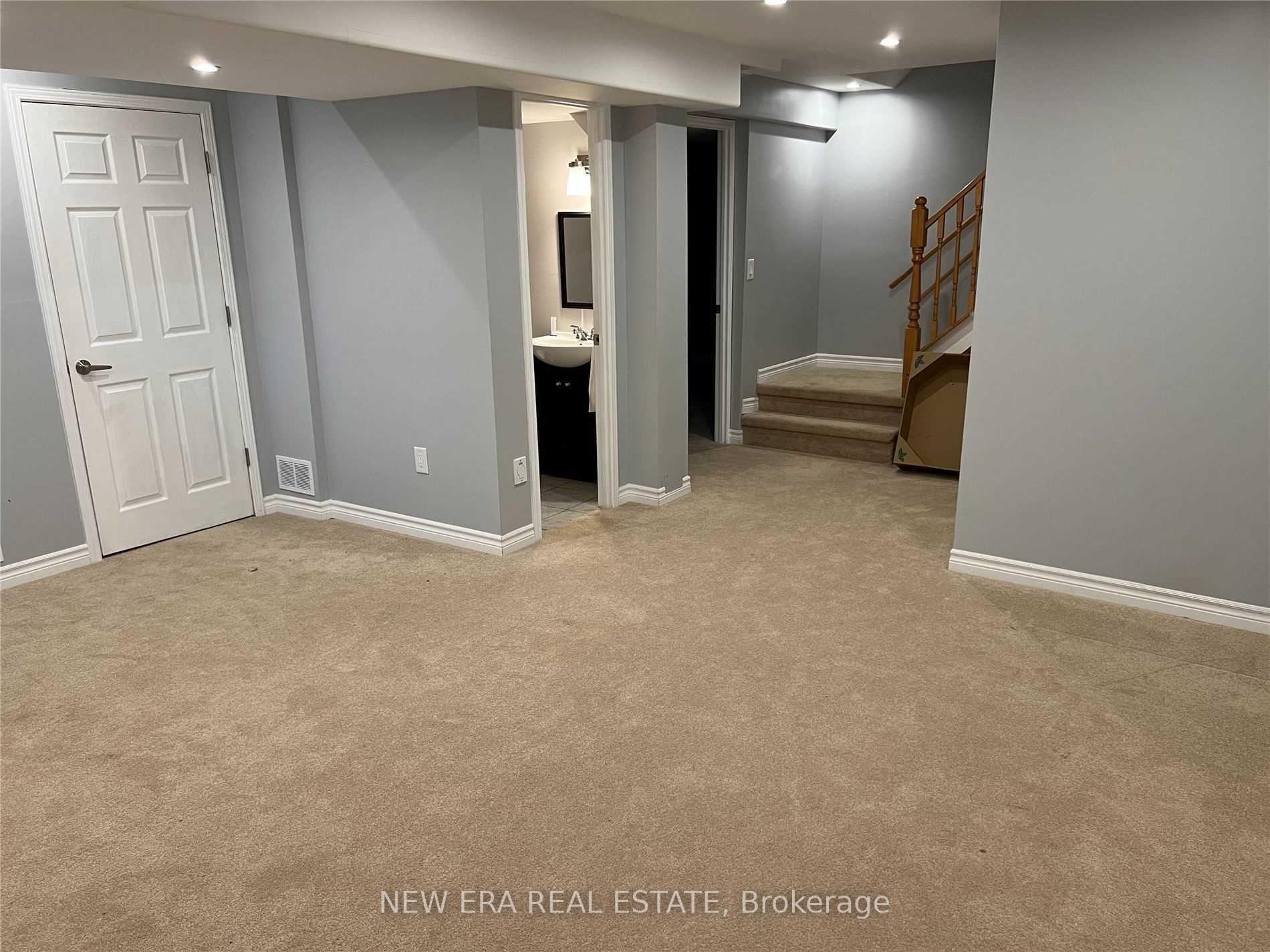 Photo 20 of 21 Northgrove Crescent, Whitby, Brooklin — HOMEH