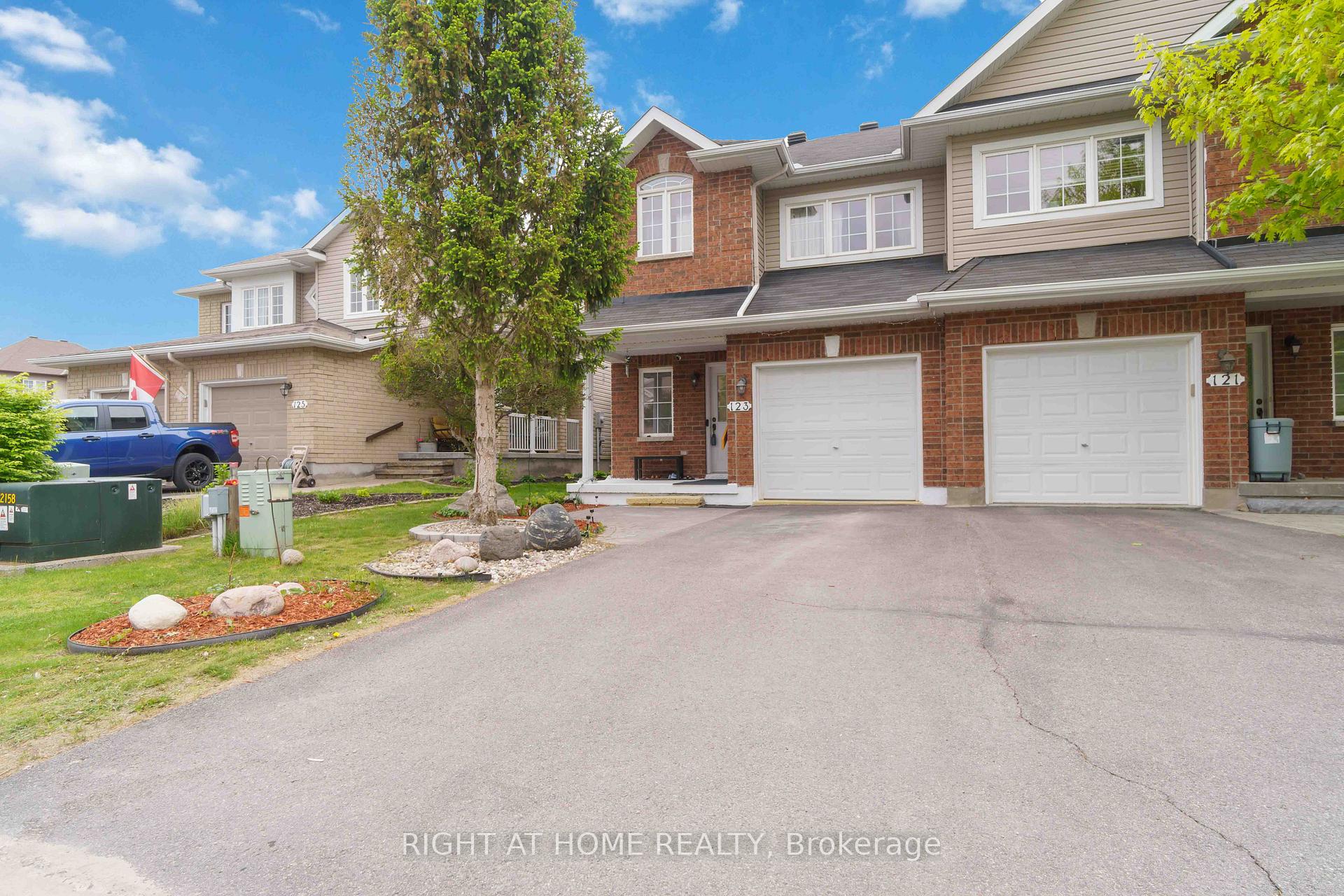 Photo 3 of 123 Wolff Crescent, Arnprior — HOMEH
