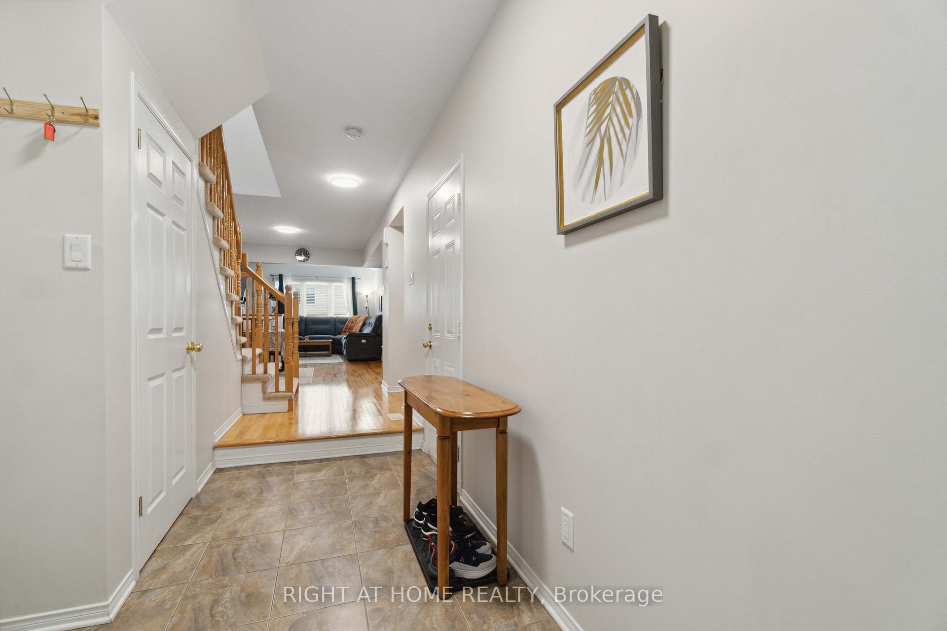 Photo 2 of 123 Wolff Crescent, Arnprior — HOMEH