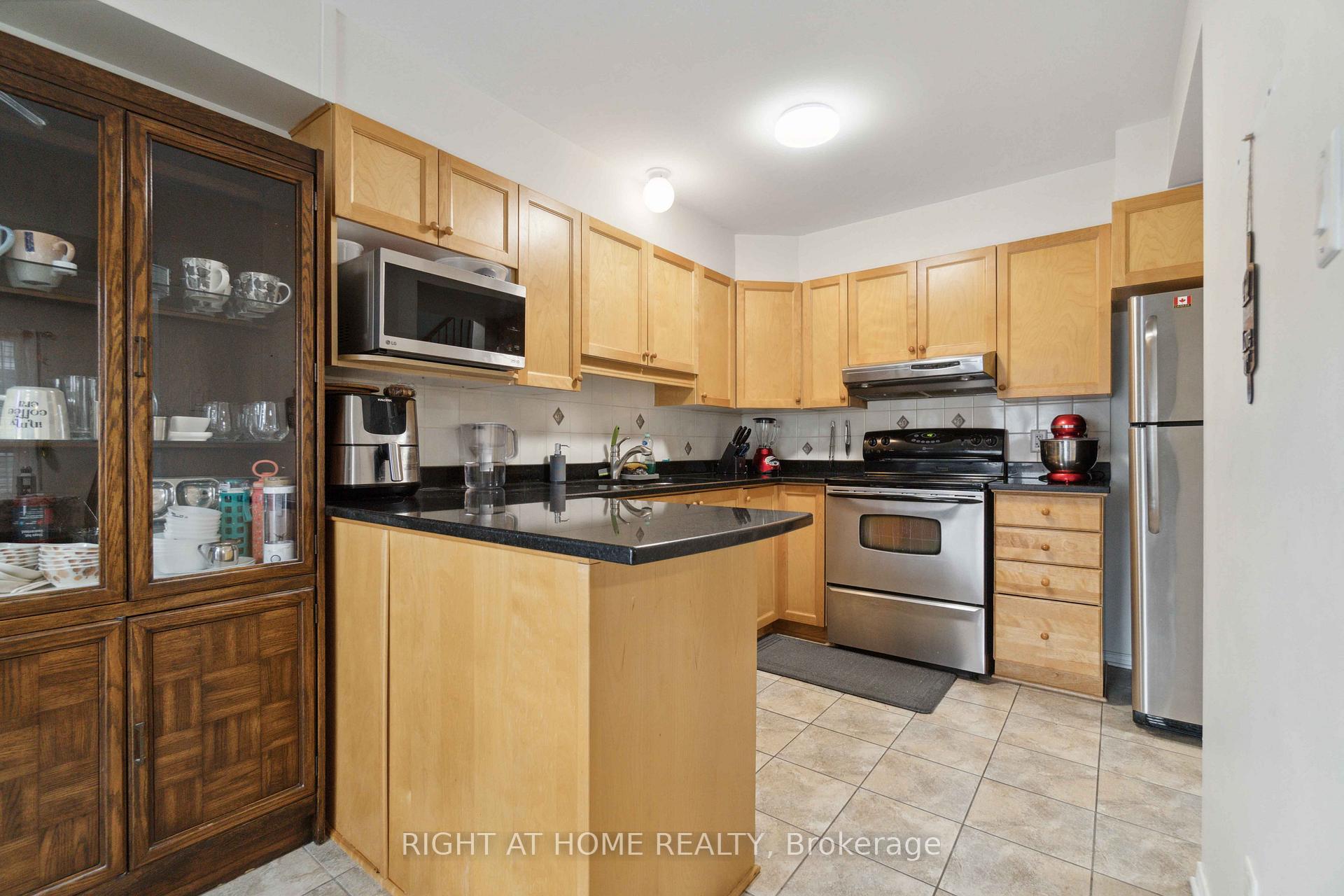 Photo 7 of 123 Wolff Crescent, Arnprior — HOMEH