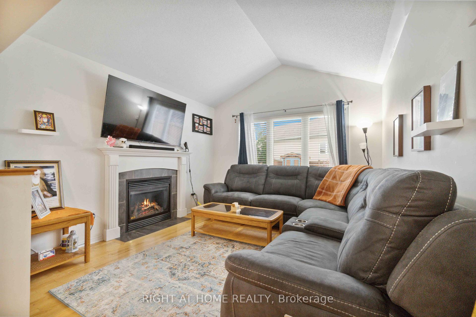 Photo 8 of 123 Wolff Crescent, Arnprior — HOMEH