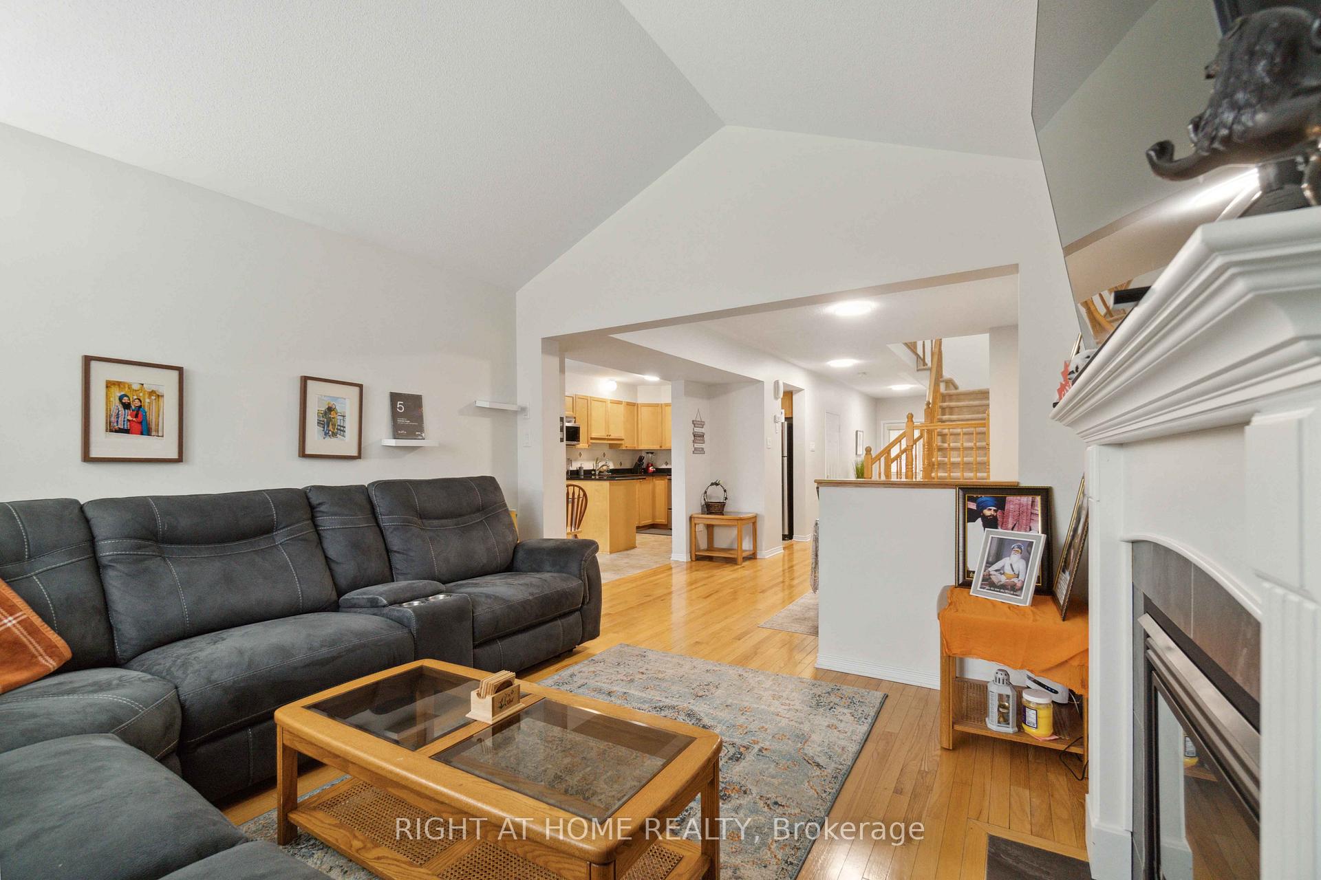 Photo 9 of 123 Wolff Crescent, Arnprior — HOMEH