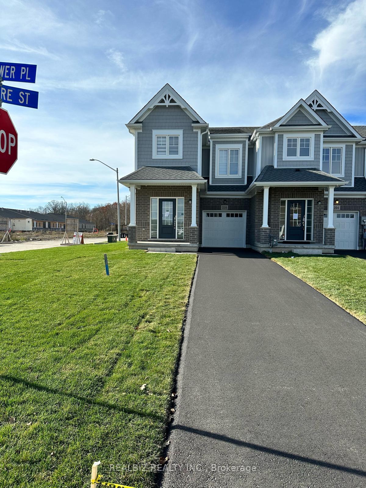 Photo 1 of 210 Sunflower Place, Welland, West Welland — HOMEH