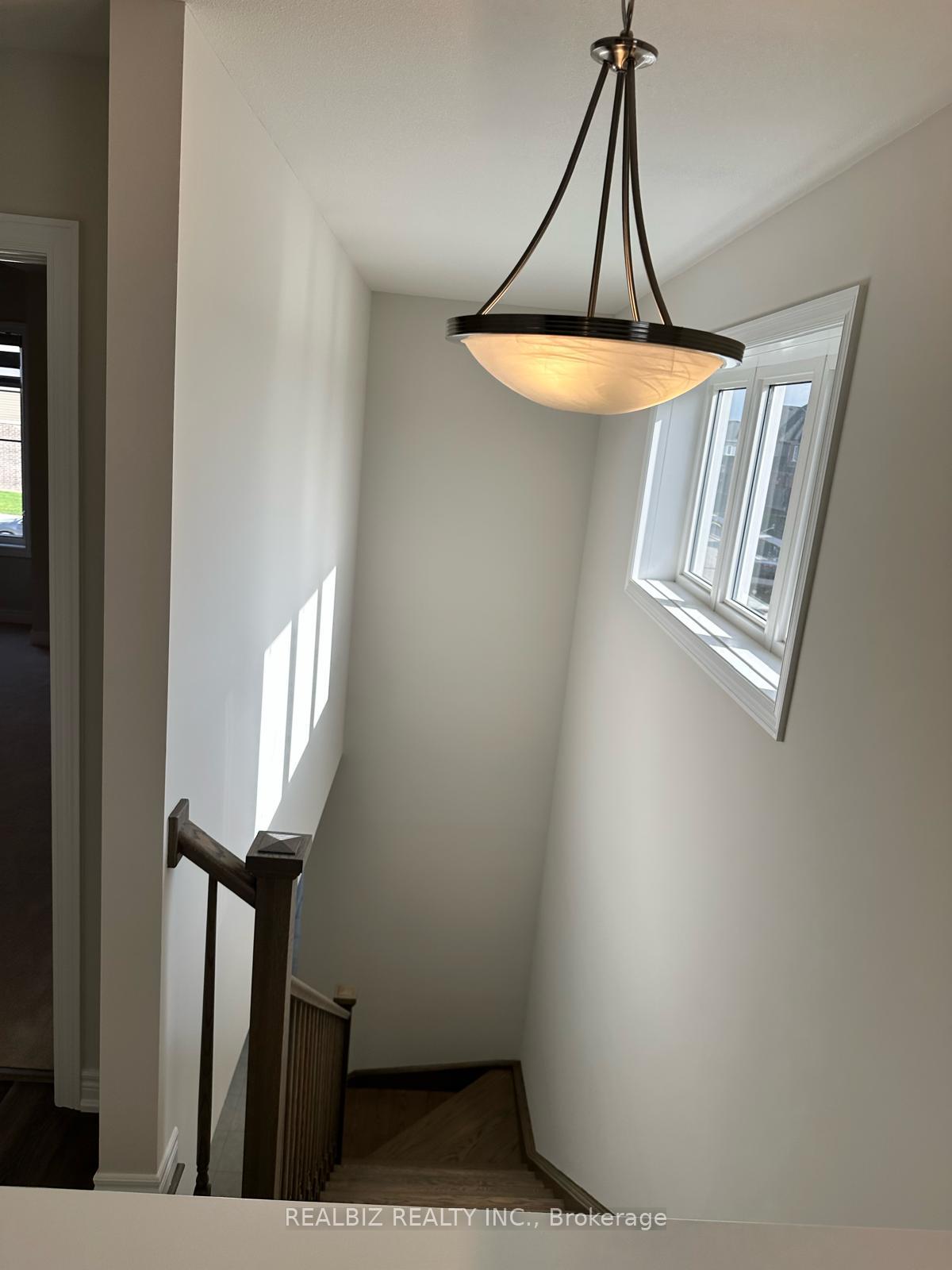 Photo 7 of 210 Sunflower Place, Welland, West Welland — HOMEH