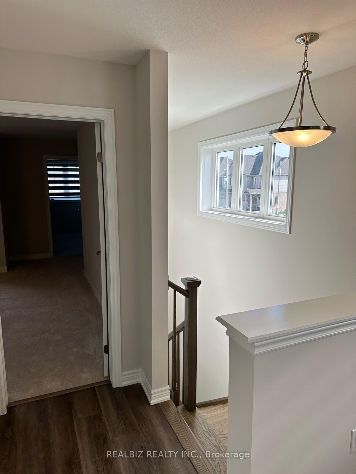 Photo 8 of 210 Sunflower Place, Welland, West Welland — HOMEH
