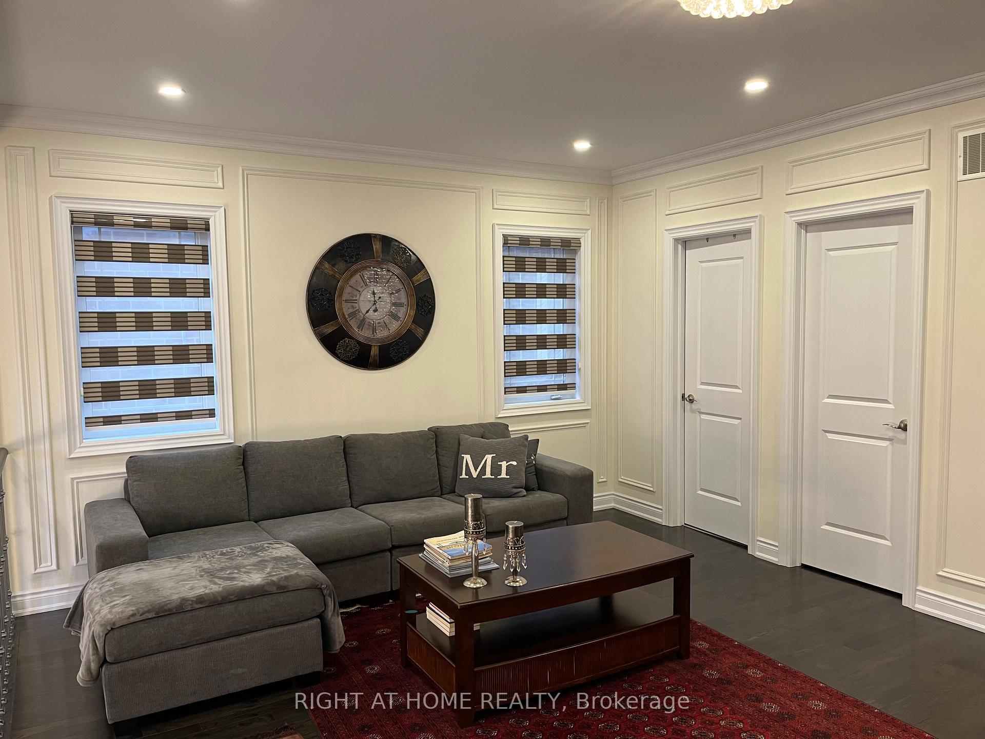Photo 17 of 2 Chesney Crescent, Vaughan, Kleinburg — HOMEH