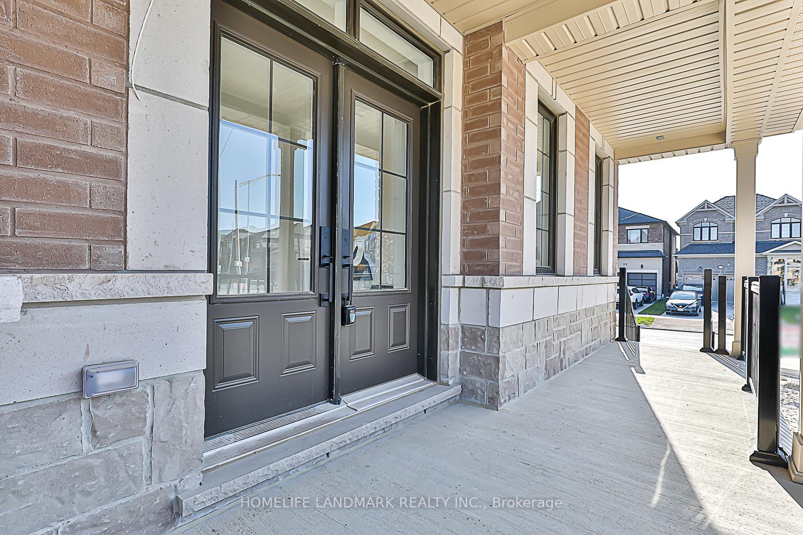 Photo 3 of 62 Jinnah Avenue, Markham, Middlefield — HOMEH